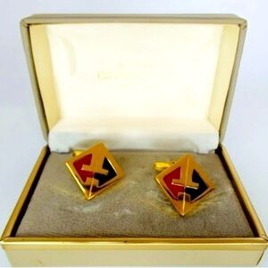 GIVENCHY Bijoux Paris New York Cuff Links